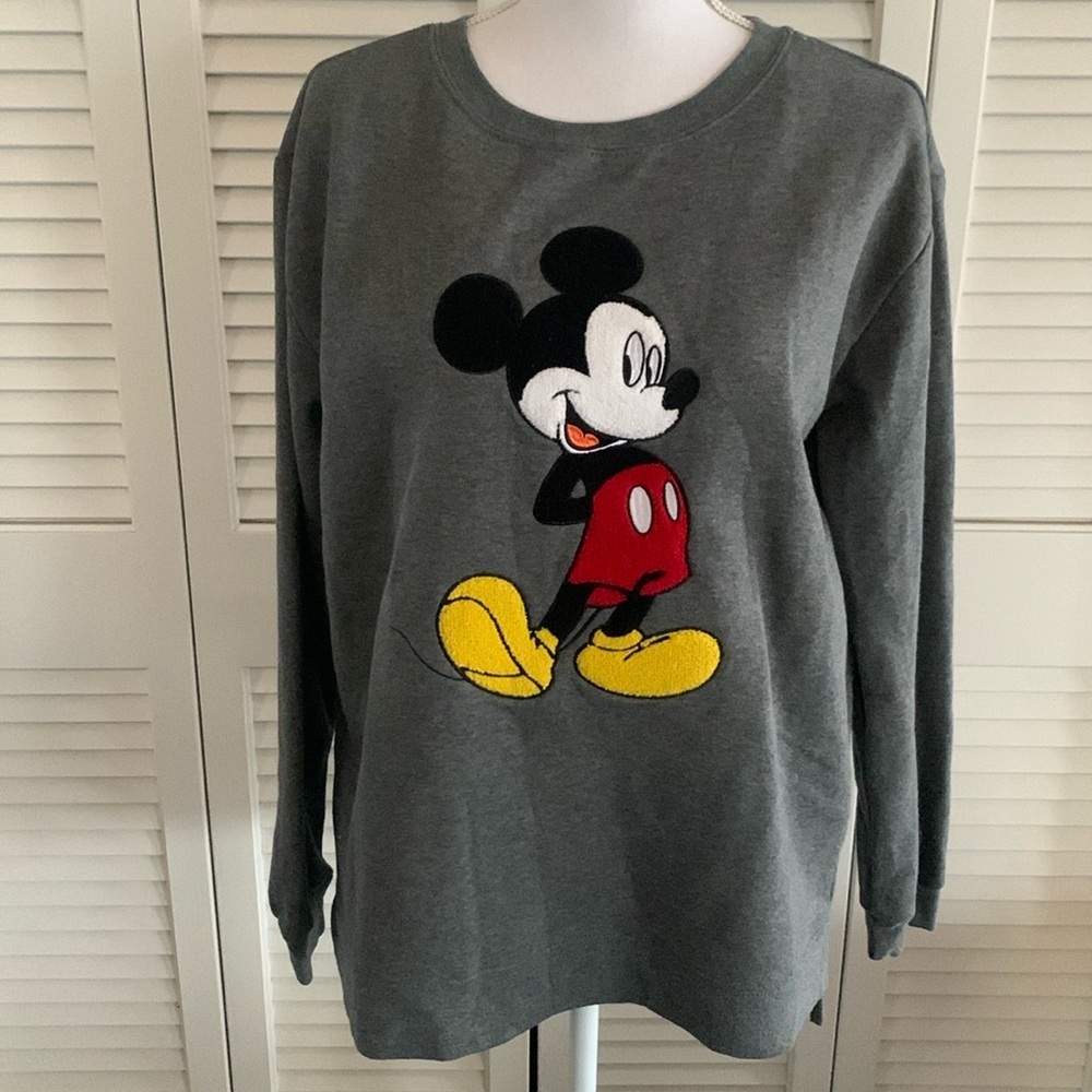 Disney Mickey Mouse Crewneck Sweatshirt Chenille Appliqué Hi/Lo Hem NWT Size XL